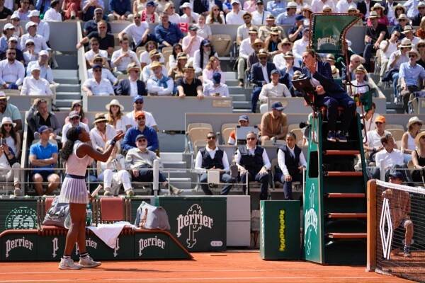 French Open day 12: Coco Gauff fumes at umpire as Iga Swiatek reaches semi-final