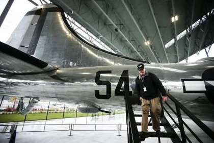 WW II pilot visits his restored B-29 bomber at Museum of Flight