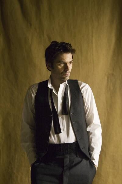 Billy Burke