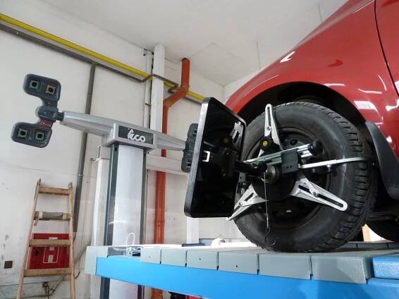 Pelc Jiří - Vybavení autoservisů, pneuservisů a dílen v průmyslu od TECHNOLOGY - GARAGE spol. s r.o.