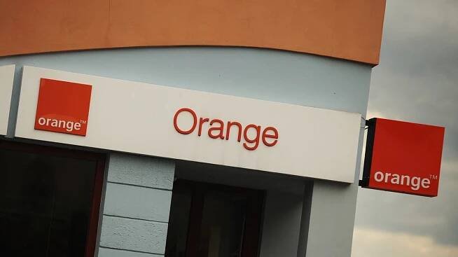 Vznikne mobilní gigant? EK si posvítí na španělskou fúzi operátorů
