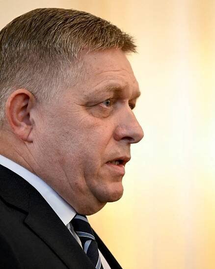 Slovakia's new PM Fico stops talking to some media amid rift