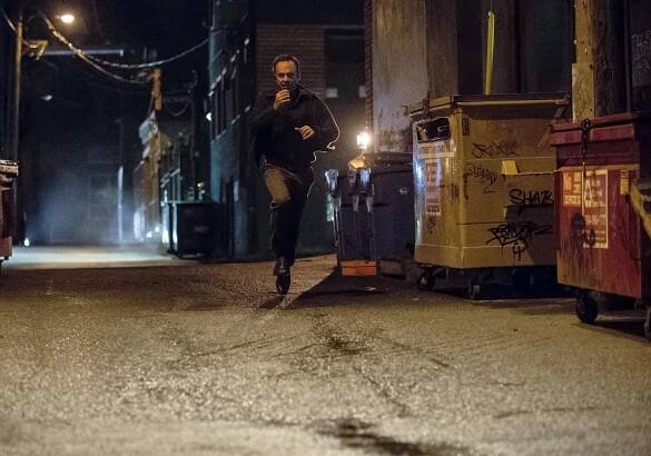 Arrow - Polámané panenky - Z filmu - Paul Blackthorne