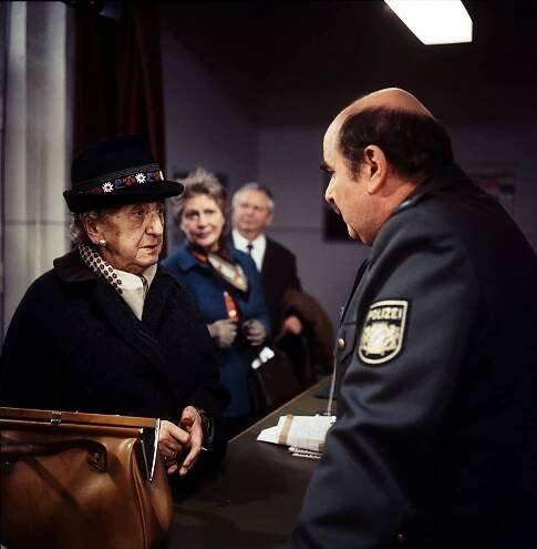 Polizeiinspektion 1 - Der Zamperlfänger - Z filmu - Rosl Mayr, Walter Sedlmayr