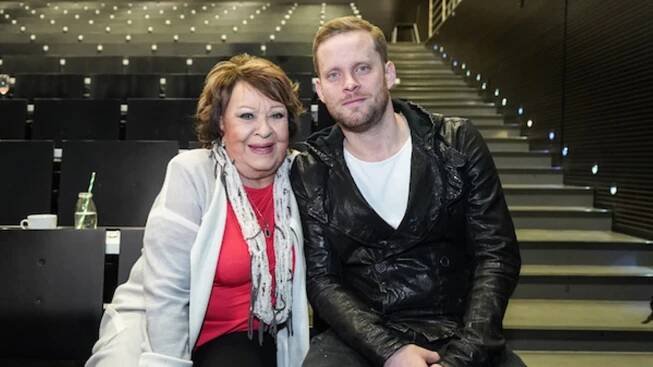 Jiřina Bohdalová je na Instagramu: Porotkyně ze Zlaté masky už má tisíce sledujících. Pomáhal jí Jakub Prachař