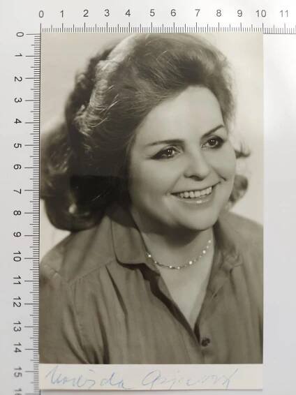 Naděžda Gajerová - originální autogram na fotografii