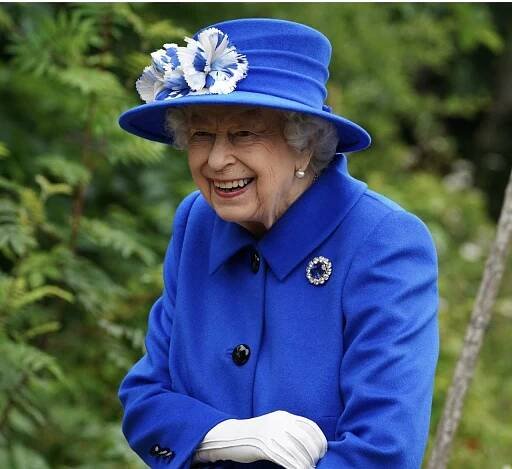 Prince Albert’s Sapphire Brooch | The Royal Watcher