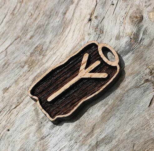 Algiz - runový amulet dřevěný