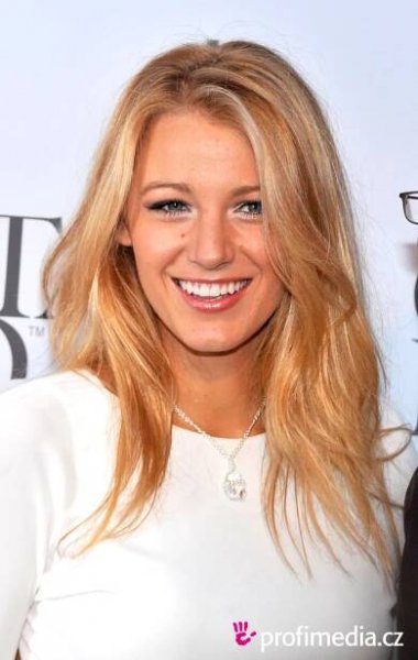 Blake Lively - celebrity účes - HappyHair