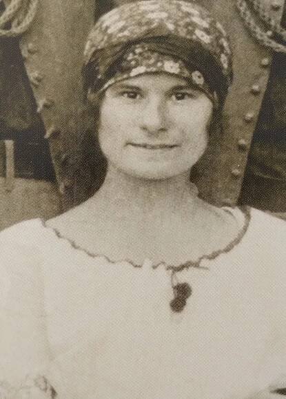 Soubor:Marie Marečková (1897 1942).jpg
