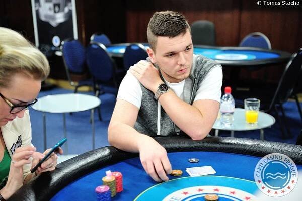 Hezky, pěkně, schöne... Michal Schön si dokráčel pro titul březnového šampiona ČPT Masters - POKERživě