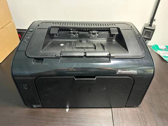 HP LaserJet P1102w