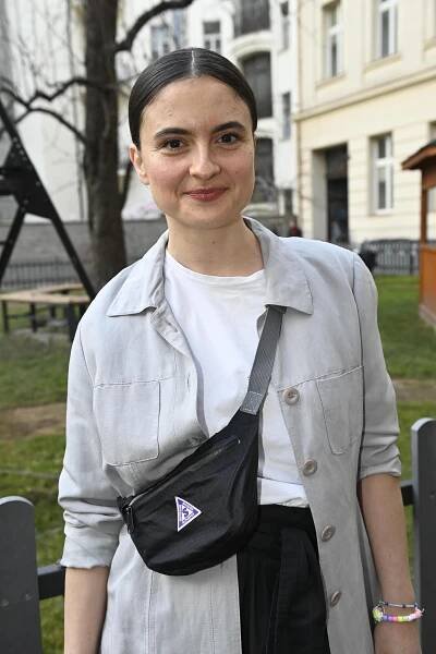 Po půl roce si dala řasenku a vyrazila do společnosti. Tak vypadá Eva Podzimková deset měsíců od porodu druhé dcerky