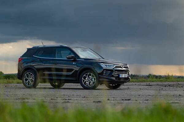 Korejské SUV SsangYong Korando má větší kufr než Karoq a vyjde levněji. Jen si řekne o víc benzinu