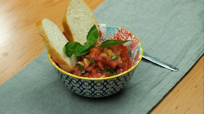Rajčatová salsa s koriandrem - fotografie 3 - TopRecepty.cz