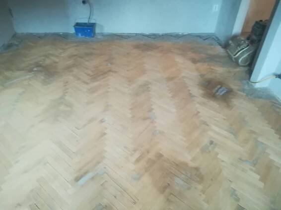 Brúsenie a renovácia parkiet - Starostlivosť o drevo
