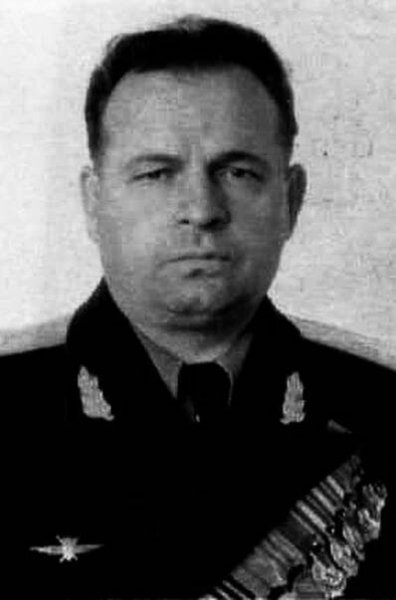 Lebedev, Vasilij Sergejevič : L
