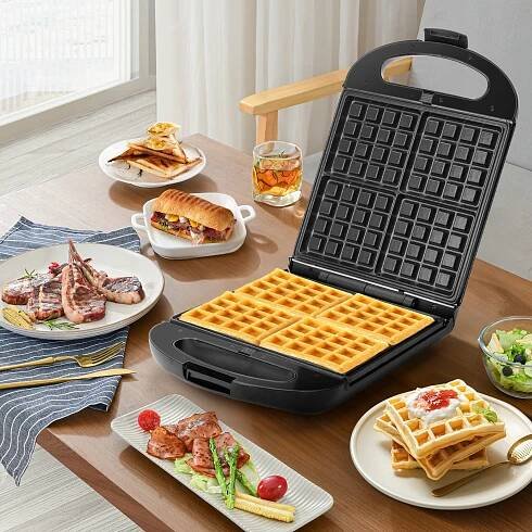 SENDVIČOVAČ TOUSTOVAČ VAFLOVAČ PANINI 3V1 1200W Taylor Swoden Černý Materiál tělesa syntetický materiál