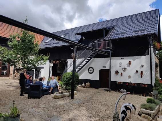 Bistrot de Papa v Horních Dubenkách ... - Chalupa u Kozáků