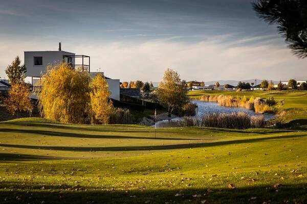 golf – Almonds Reality & Design