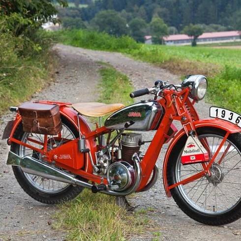 Muzeum historických vozidel 50