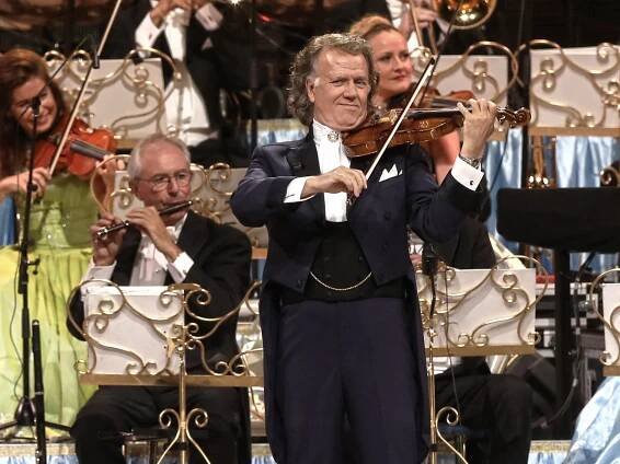 OBRAZEM: André Rieu potěšil české milovníky vážné hudby
