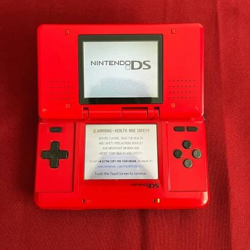 Nintendo DS Red