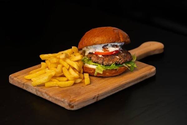 Classic Burger + hranolky