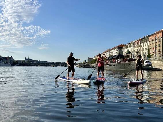 Odpoledne v centru Prahy na SUP - Paddleboard Guru | Paddleboard Guru