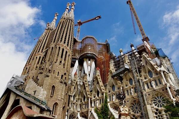 Antoni Gaudí - Vicipéid