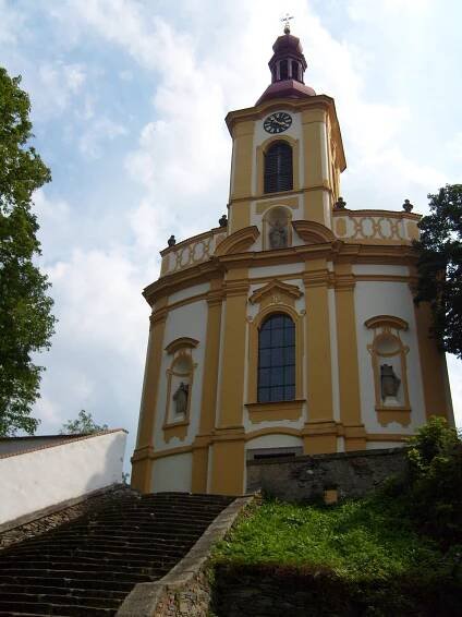 Soubor:Rabštejn nad Střelou-kostel5.jpg – Wikipedie