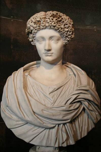 Iulia (Tochter des Titus)