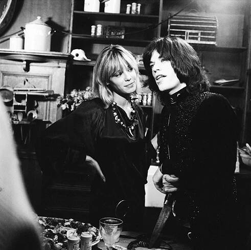 Anita Pallenberg, Mick Jagger - Představení - Z filmu
