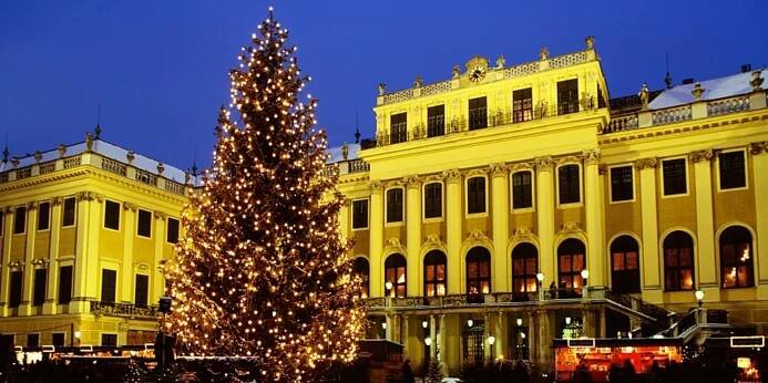 Advent ve Vídni a císařské sídlo Schloss Hof