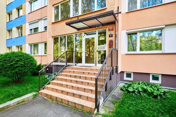 Prodej nemovitosti Praha - Háje - Nový designový byt 3+1, 70 m2