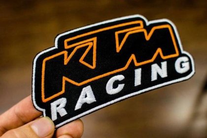 Velká nášivka s motivem KTM Racing