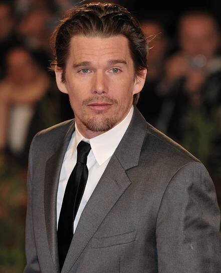 Soubor:Ethan Hawke - 2009 Venice Film Festival.jpg – Wikipedie