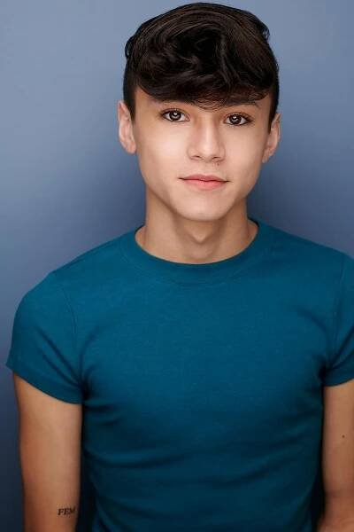 Adrian Matthew Escalona herec