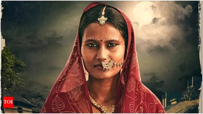 Neetu Chandra unveils first look of Bhojpuri film 'Kariyatthi'