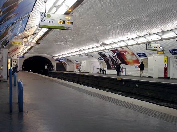 Pereire (stanice metra v Paříži)