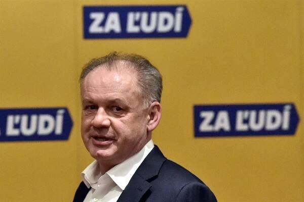 Slovenský exprezident Kiska končí v politice. Moje tělo si vybralo daň, řekl