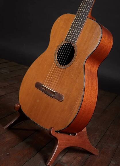 Martin 1956 00-18G Refinish