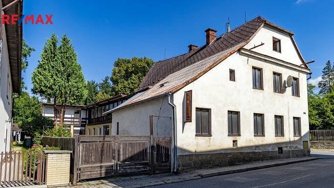 Prodej domu 500 m², Cvikov | Reality RE/MAX