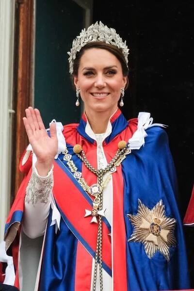 Čas zaperlit: nadčasové symboly dobrého vkusu a elegance. Dopřejte si šperk ve stylu královské rodiny | LP-Life.cz