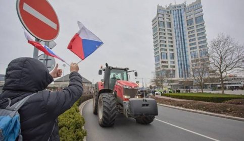 Protestní jízda zemědělců v Olomouci