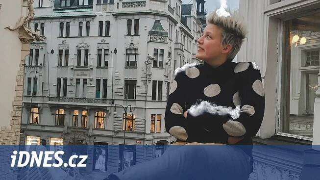 Eliška Podzimková nechala běhat ryby po Národním muzeu
