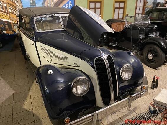Muzeum veteránů - Slatinice - Česká republika - Velo muzea - Velo muzea - ŠTĚRBA-BIKE.cz