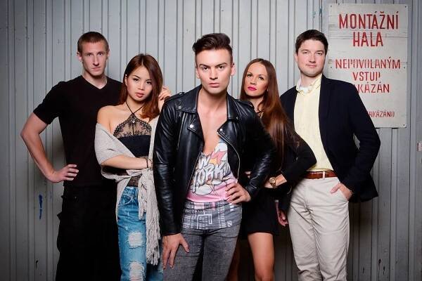 Jiří Kocman, Cao Hoang Yen, Renato Salerno, Nicoleta Vojkůvková, Michal Staněk - Zlatá mládež - Promo