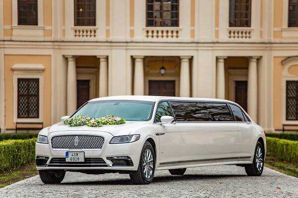 Galerie - LincolnCar - pronájem limuzín na svatby, oslavy