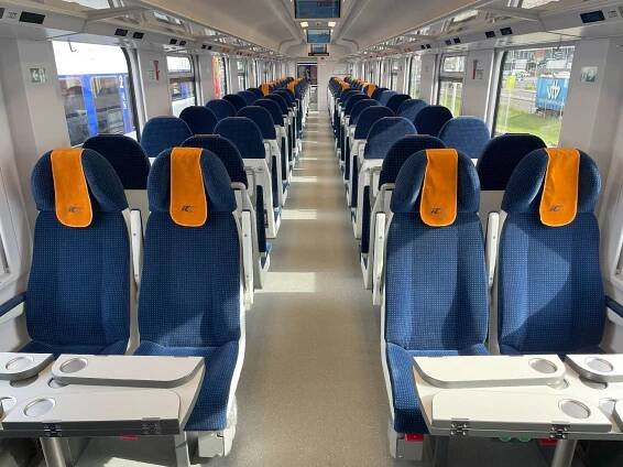 Vůz 2. třídy od H. Cegielski-Poznań SA pro PKP Intercity. Foto: Jan Sůra / Zdopravy.cz